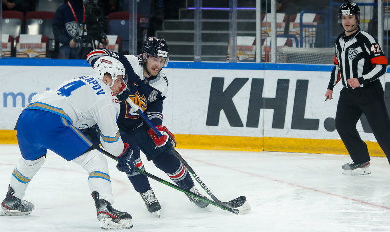 Казахстанский комментатор прогнозирует результативный хоккей и поражение «Барыса» в матче с «Металлургом»