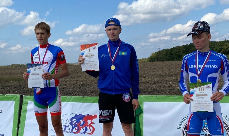 Казахстанец Андрей Ремхе стал победителем многодневной велогонки в России