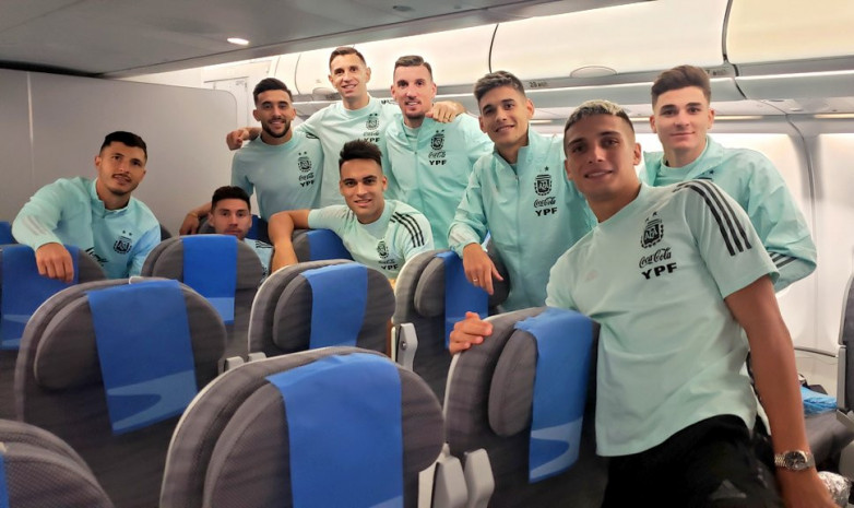 Сборная Аргентины вылетела из Бразилии после скандально приостановленного матча отбора ЧМ-2022