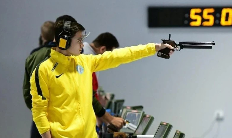 Казахстанец завоевал «золото» на чемпионате Азии по пулевой стрельбе