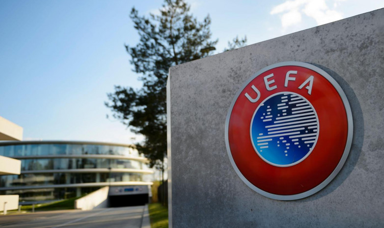 УЕФА подтвердил возвращение гостевых секторов на еврокубковые матчи