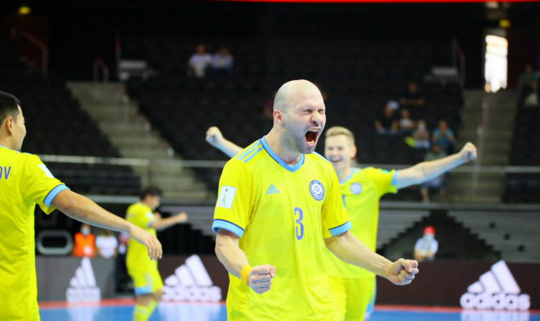 Фоторепортаж с первого матча сборной Казахстана на чемпионате мира в Литве