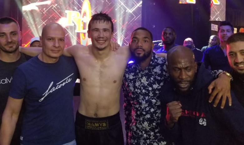 Казахстанский боксер оценил свои действия в дебютном бою в США