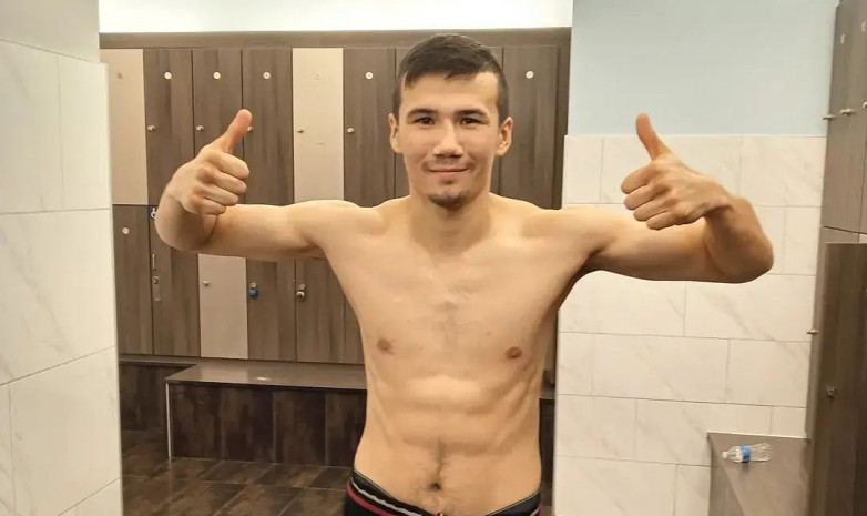 Казахстанский боксер одержал победу в дебютном бою в США