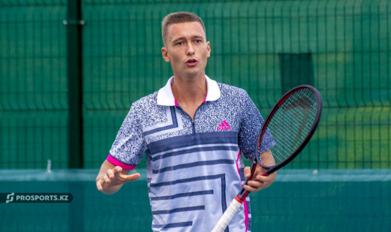 Евсеев не смог выйти в полуфинал теннисного турнира в Аликанте