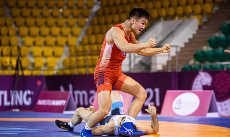 Эрназар Акматалиев вышел в полуфинал чемпионата мира