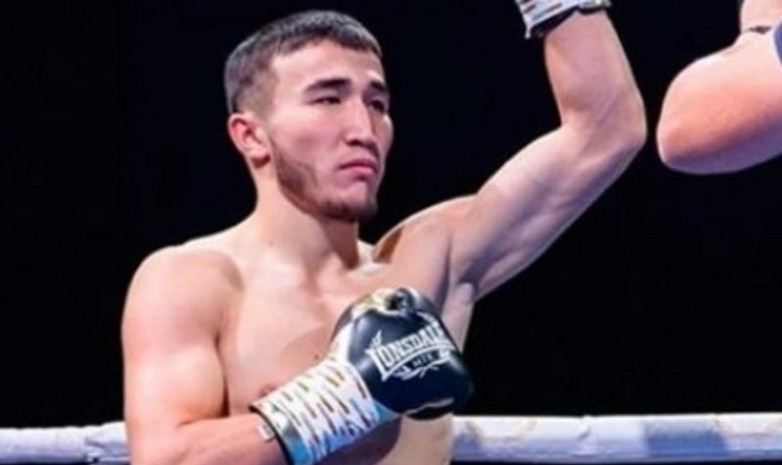 Казахстанский боксер показал видео с тренировок в Англии