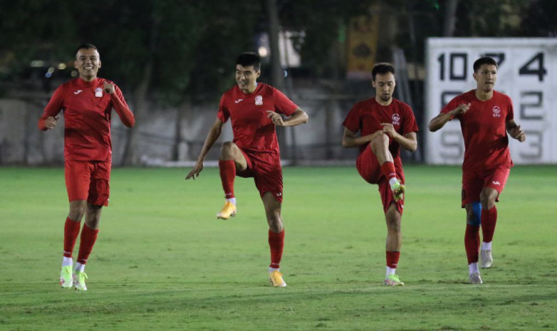 ФОТО. Официальная тренировка сборной Кыргызстана перед матчем с Сингапуром