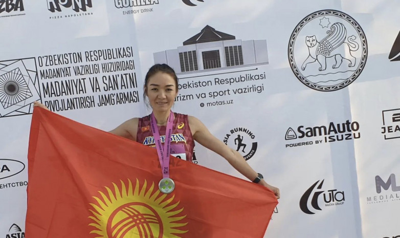 Гулшанай Сатарова заняла первое место на полумарафоне в Узбекистане