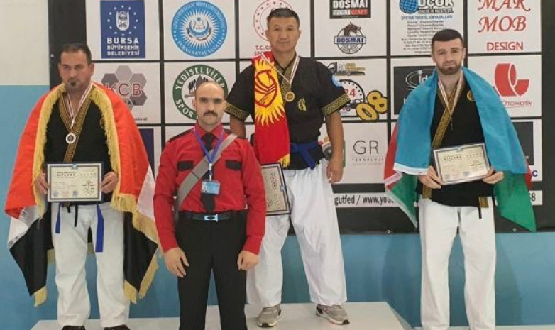 Бакыт Кадыров и Алмаз Акун выиграли золото чемпионата Евразии по ММА