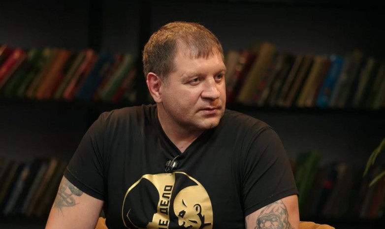 Александр Емельяненко считает, что Махачев заслужил титульный бой 