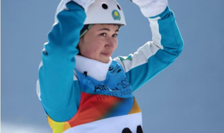 Жанбота Алдабергенова стала 4-й на ЭКМ по лыжной акробатике в Руке