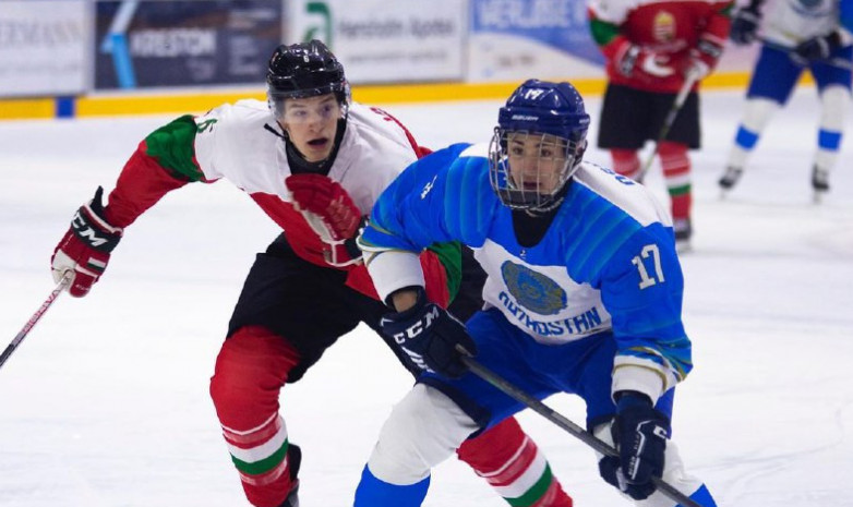 Молодежная сборная Казахстана стартовала с победы на чемпионате мира по хоккею 