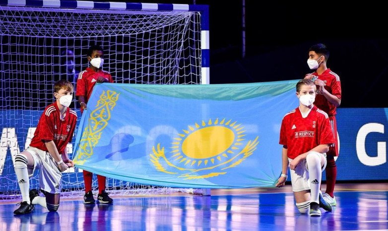 ВИДЕО. Казахстанские деятели искусства поддержали сборную Казахстана перед матчем с Италией на Евро-2022