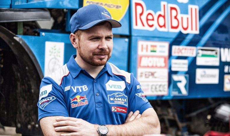 Эдуард Николаев выиграл 11-й этап «Дакара» и приблизился к Сотникову в общем зачете грузовиков  