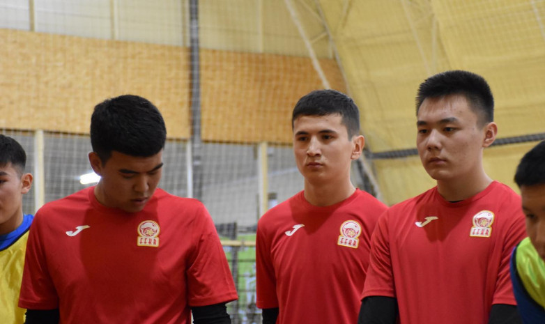 Сборная Кыргызстана (U-19) проводит УТС в Бишкеке