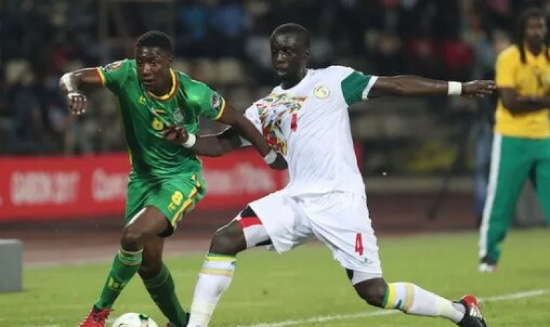 Сборная Гвинеи проиграла Зимбабве, но вышла в плей-офф Кубка африканских наций 