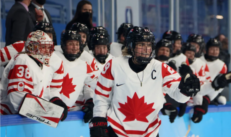 Женская сборная Канады выиграла «золото» хоккейного турнира Олимпийских игр-2022