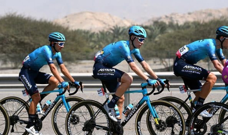 Казахстанский гонщик стал двадцатым на пятом этапе «Тура ОАЭ»
