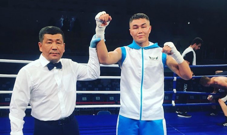 У непобежденного казахстанского боксера сменился соперник по предстоящему поединку 