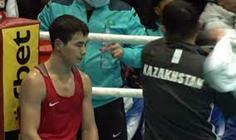 Қазақ боксшысы халықаралық турнирде өзбек боксшысынан жеңіліп қалды