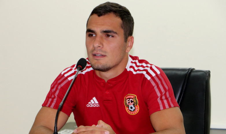 Казахстанский футболист перейдет в армянский клуб 