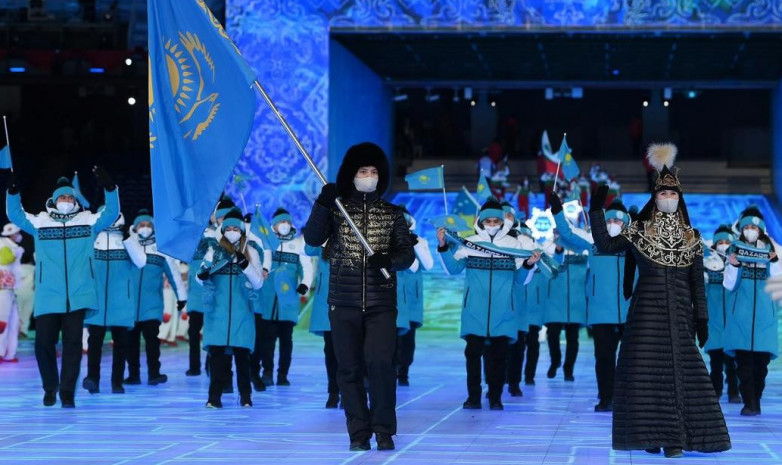 Костюмы знаменосцев Казахстана признаны лучшими за всю историю зимних Олимпийских игр