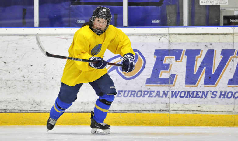 «Айсулу» крупно проиграла лидеру Европейской женской хоккейной лиги