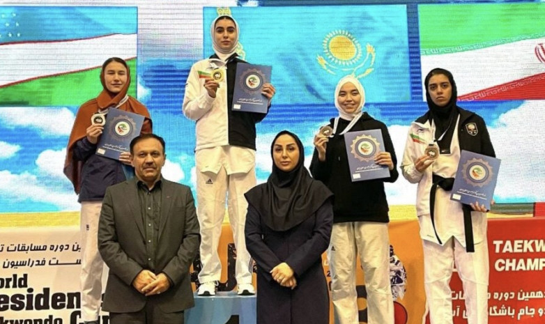 Женская сборная Казахстана по таэквондо заняла третье место в общекомандном зачете турнира Fajr Open 