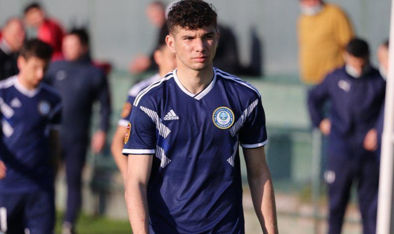 Полузащитник «Ордабасы» признан лучшим молодым футболистом сезона-2021