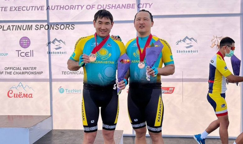 Чемпионат Азии по паравелоспорту: казахстанские гонщики завоевали «бронзу» в индивидуальной гонке