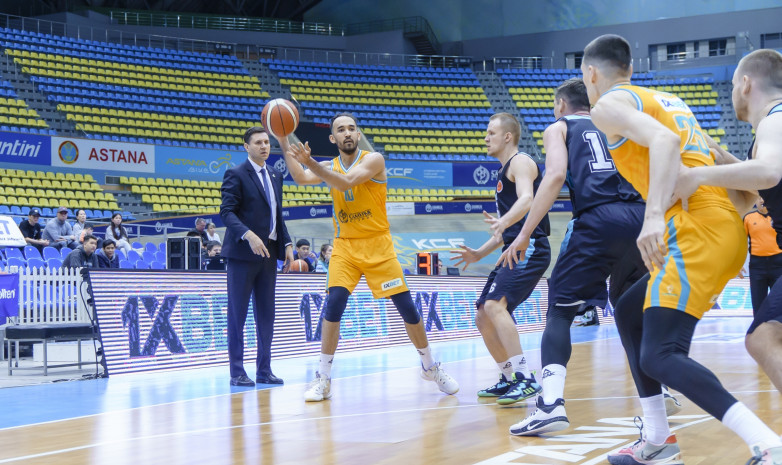 «Астана» и «Барсы Атырау» победили в первых матчах 1/2 финала чемпионата Казахстана по баскетболу