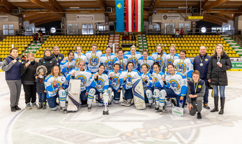 «Айсулу» стала серебряным призером Европейской женской хоккейной лиги