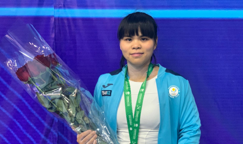 Зульфия Чиншанло побила четыре рекорда Казахстана и получила бронзовую медаль чемпионата мира