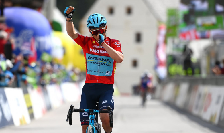 Видеообзор победы Мигеля Анхеля Лопеса на 4-м этапе «Тура Альп»