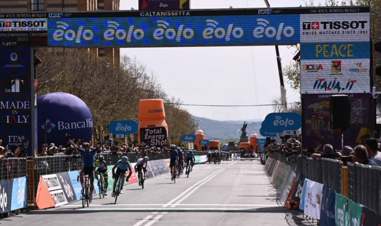 Винченцо Нибали из Astana Qazaqstan Team взял второе место на втором этапе «Тура Сицилии»