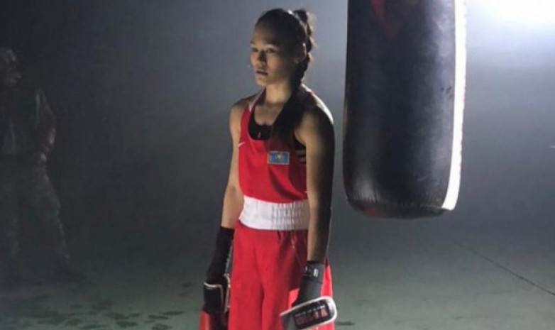 Алуа Балкибекова гарантировала себе медаль чемпионата мира по боксу 
