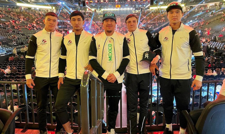 Четверо казахстанских боксеров отправились в Миннеаполис на дебютные бои в США