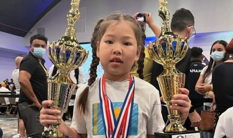 7-летняя казахстанка впервые в истории завоевала сразу два титула на чемпионате мира по шахматам 