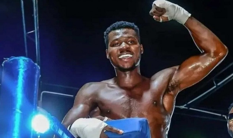 Нигерийский боксер скончался после спарринга. Видео