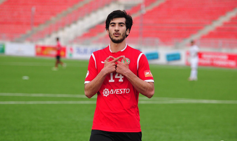 Нападающий сборной Таджикистана покинул клуб КПЛ