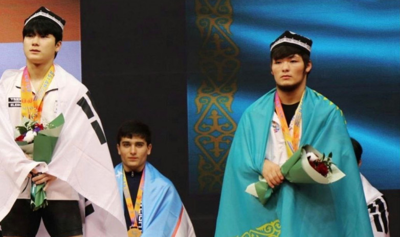 Казахстан завоевал очередную медаль на чемпионате Азии по тяжелой атлетике