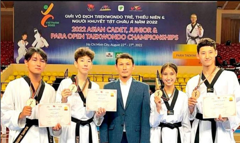 Казахстанские таеквондисты завоевали 4 медали на чемпионате Азии  