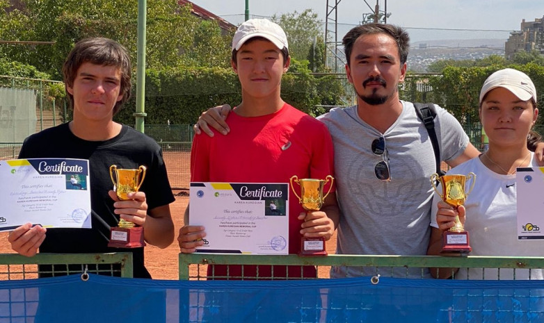 Юные казахстанцы успешно выступили на турнирах серии Tennis Europe и ITF Juniors