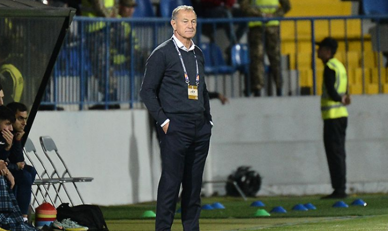 Александр Жидков считает, что главному тренеру сборной Азербайджана пора в отставку после матча Лиги наций с Казахстаном 