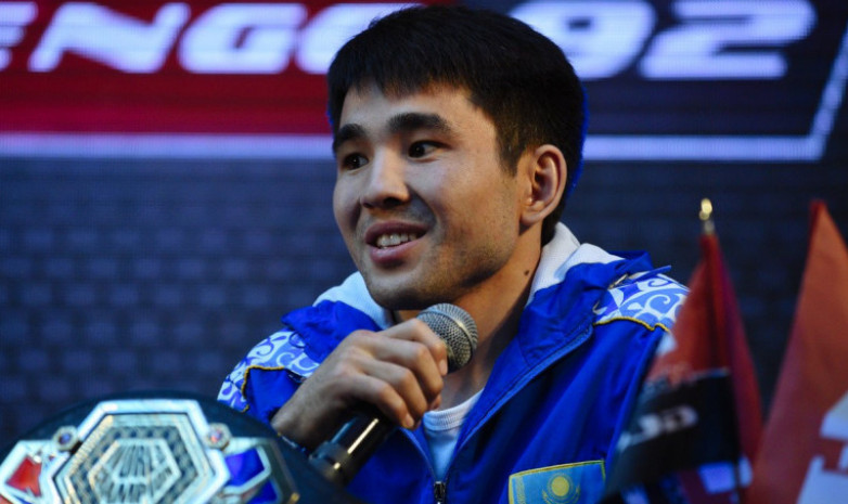Казахстанский боец дебютировал в новой лиге и сразу же победил «Гладиатора»