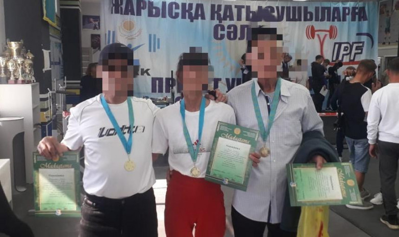 Осужденная из Казахстана завоевала золото в тяжелой атлетике