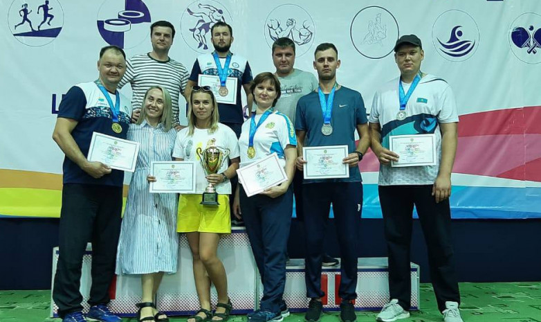 Акмолинцы с нарушением органов слуха стали чемпионами Казахстана по армрестлингу