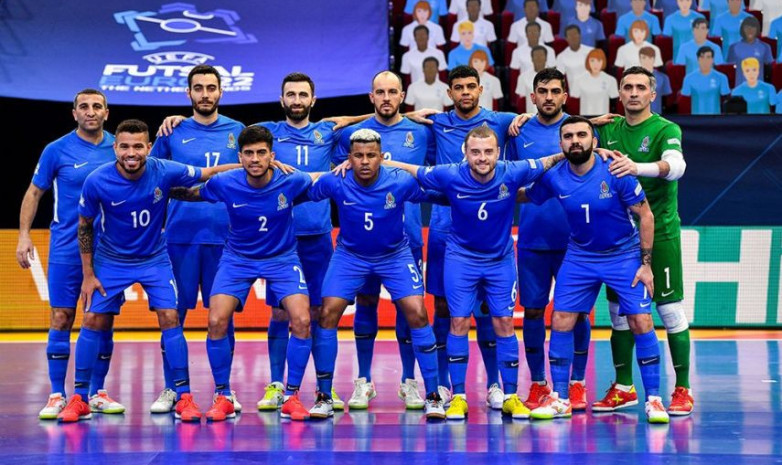 Азербайджан вызвал 13 игроков на матчи с Казахстаном