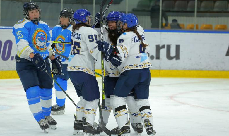 «Томирис» и «Торпедо» одержали победы в матчах женского ЧРК по хоккею